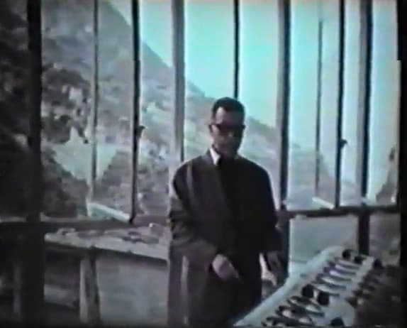 UOMINI SUL VAJONT film card